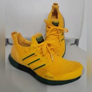 ATHLETIC ADIDAS ULTRABOOST  DNA SYDNEY SIZE 7  FY2897